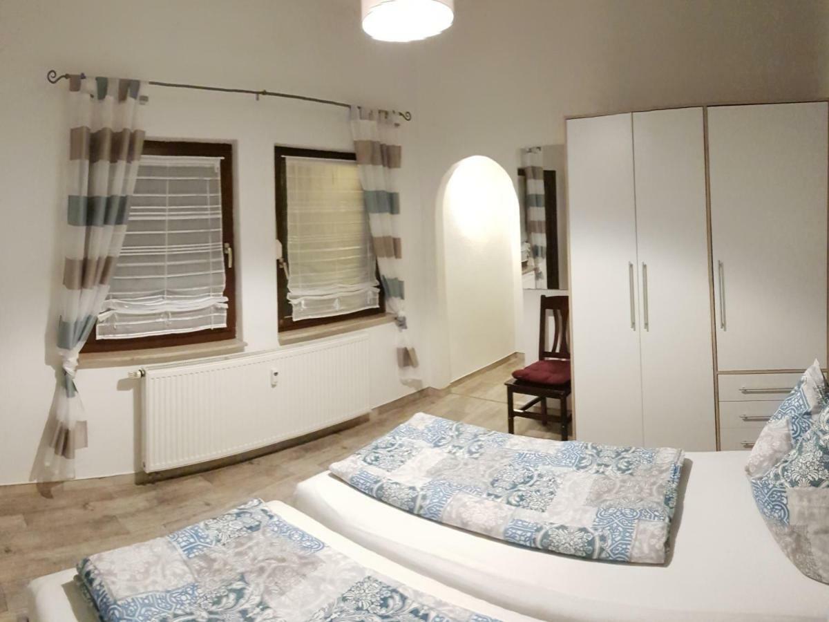 Gaestezimmer & Ferienwohnungen Thon Herbsleben Dış mekan fotoğraf